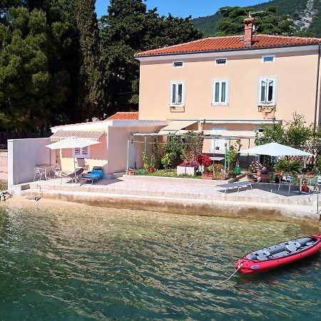 Apartments Nives Cres Dış mekan fotoğraf