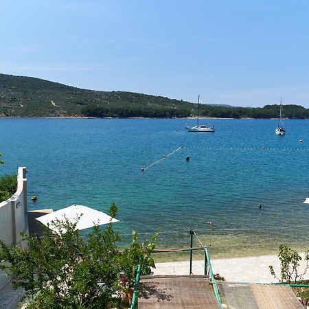Apartments Nives Cres Dış mekan fotoğraf