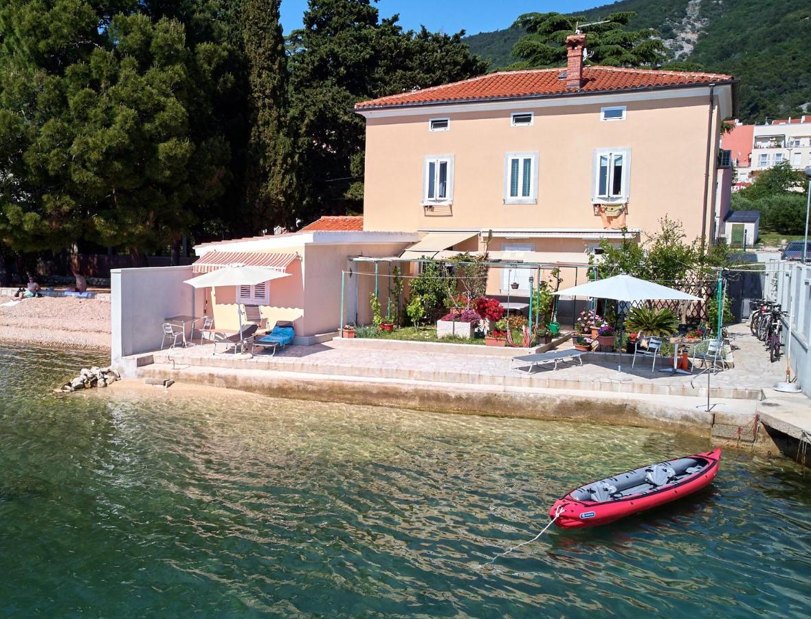 Apartments Nives Cres Dış mekan fotoğraf