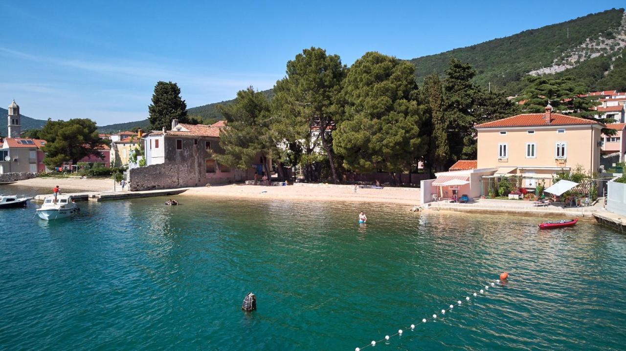 Apartments Nives Cres Dış mekan fotoğraf