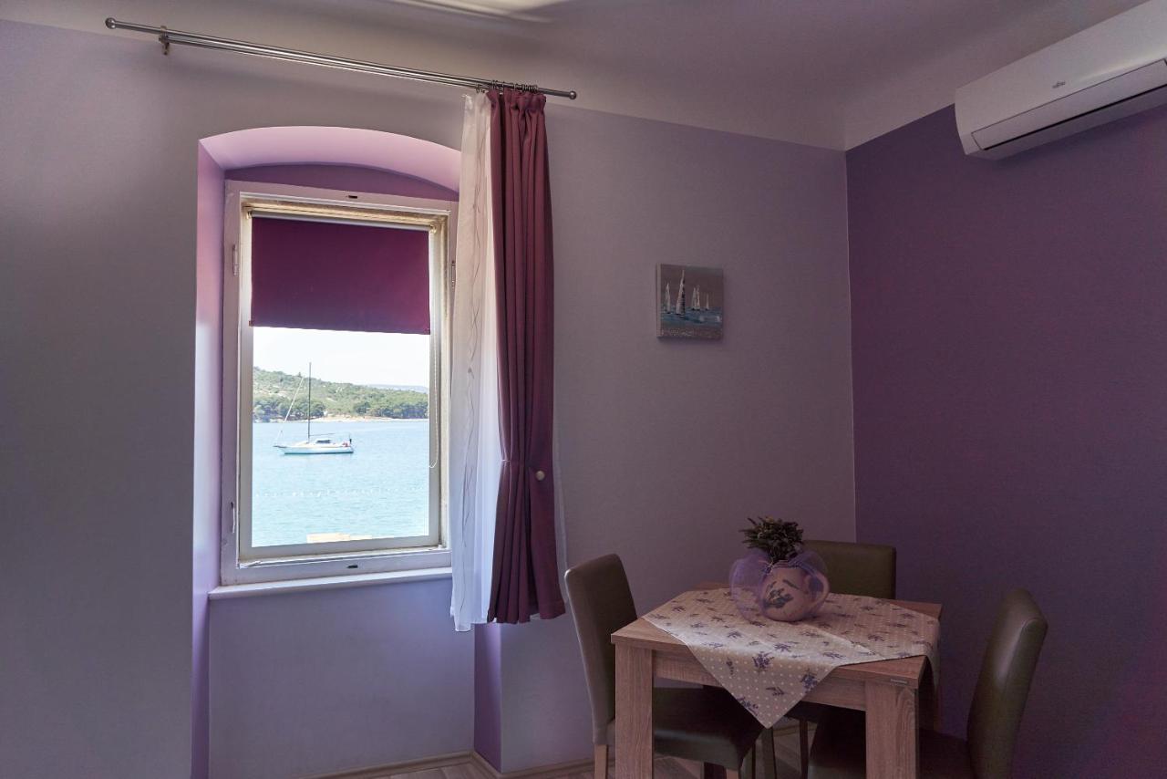 Apartments Nives Cres Dış mekan fotoğraf