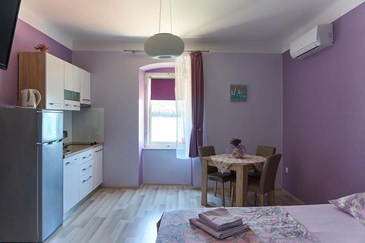 Apartments Nives Cres Dış mekan fotoğraf