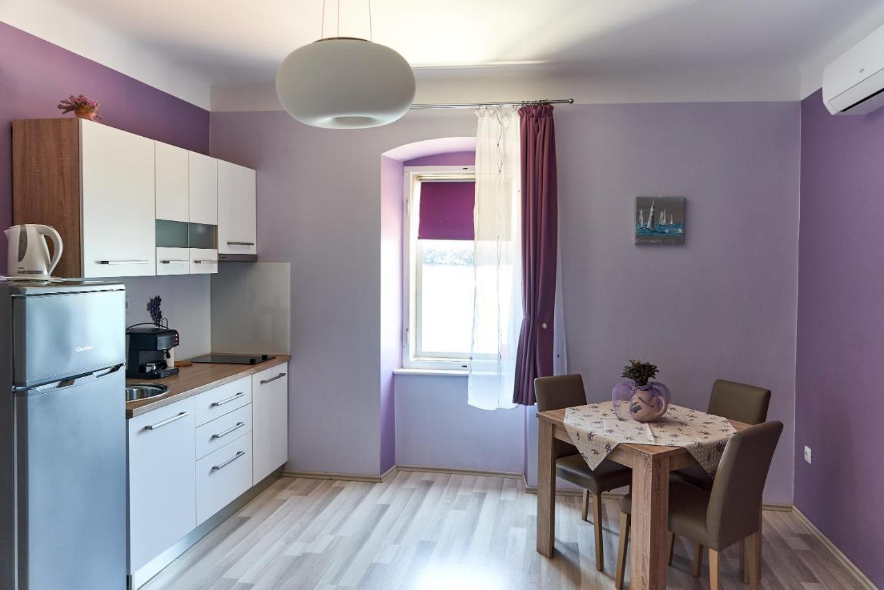 Apartments Nives Cres Dış mekan fotoğraf