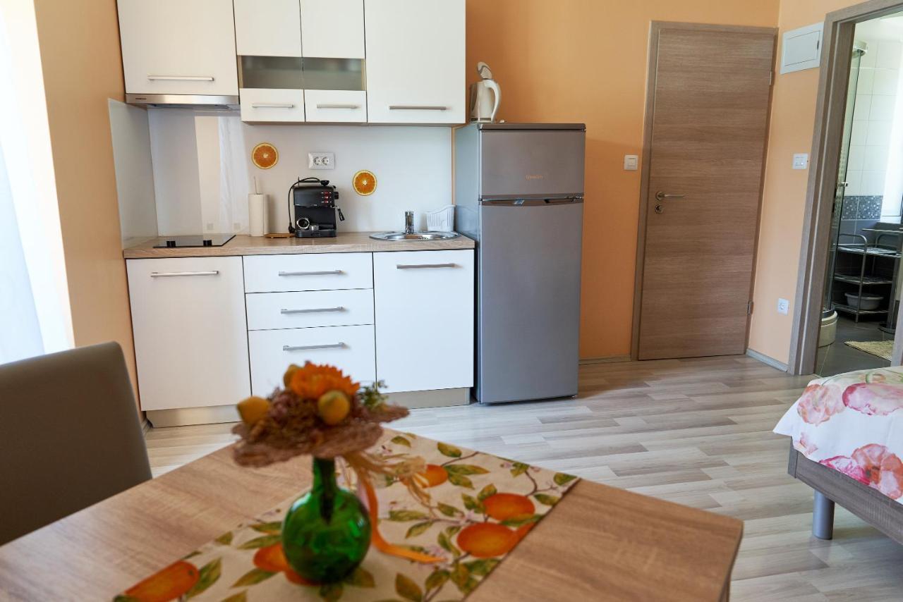 Apartments Nives Cres Dış mekan fotoğraf