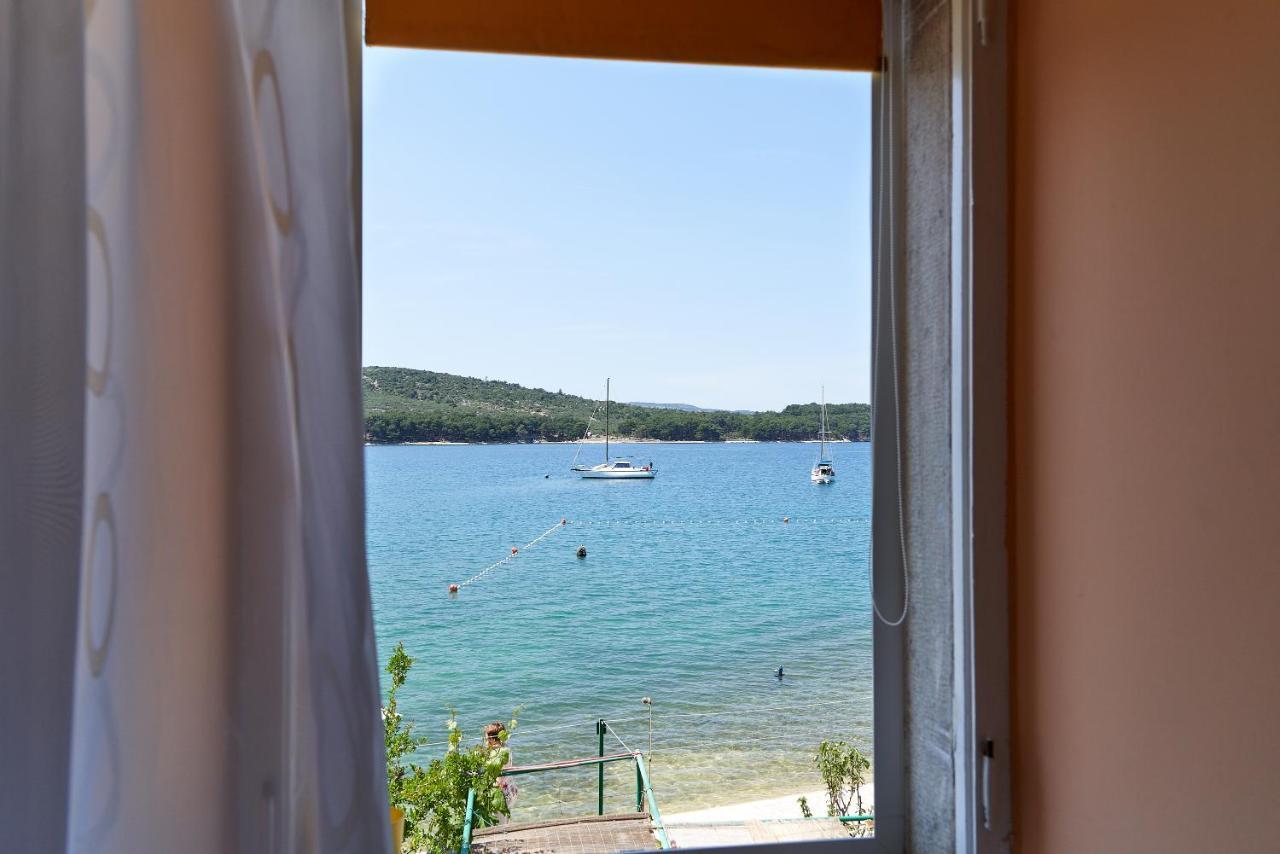 Apartments Nives Cres Dış mekan fotoğraf