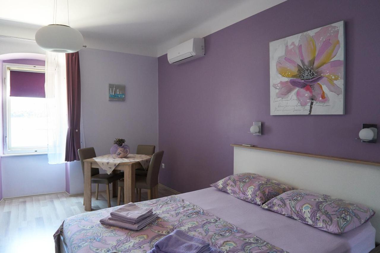 Apartments Nives Cres Dış mekan fotoğraf