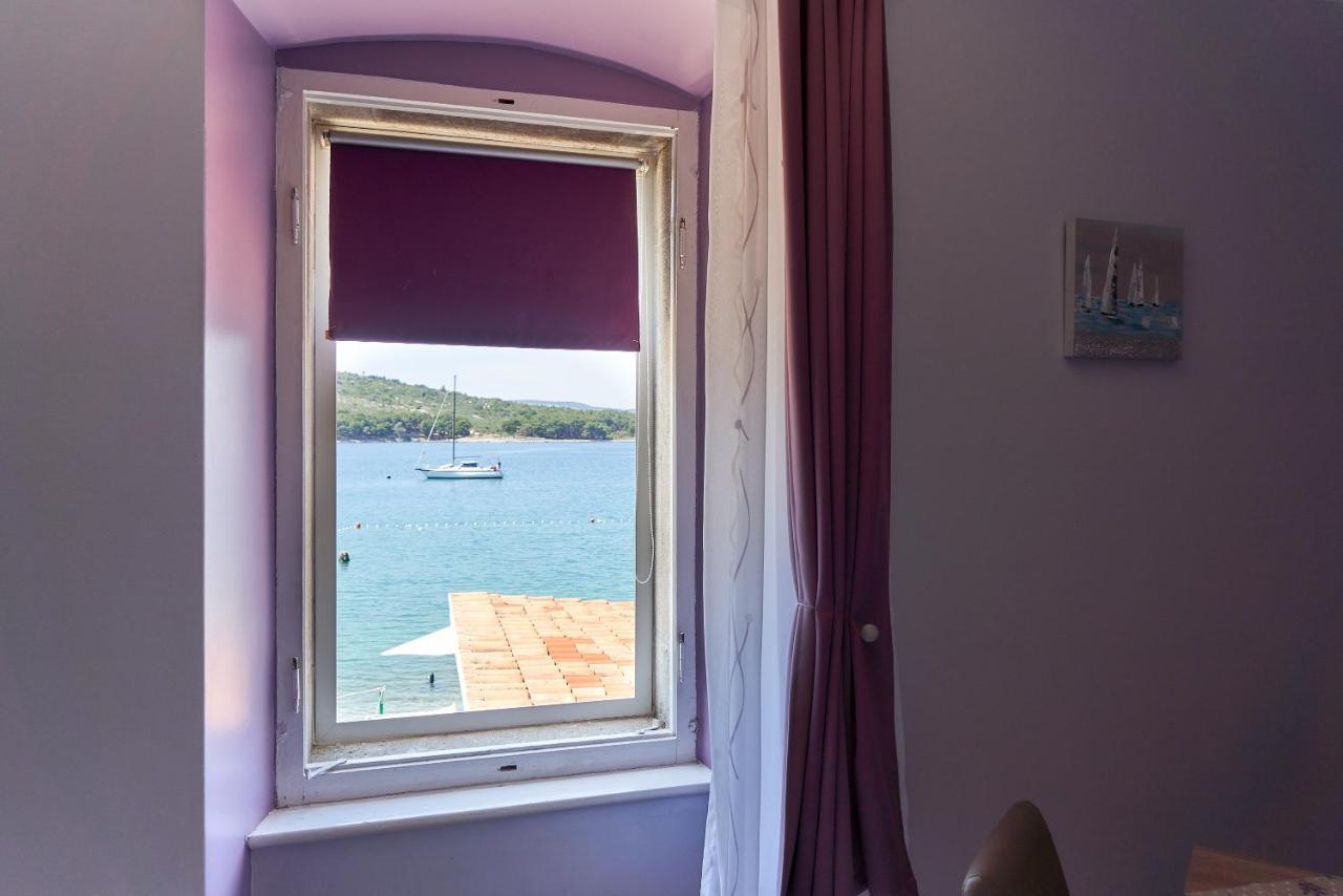 Apartments Nives Cres Dış mekan fotoğraf