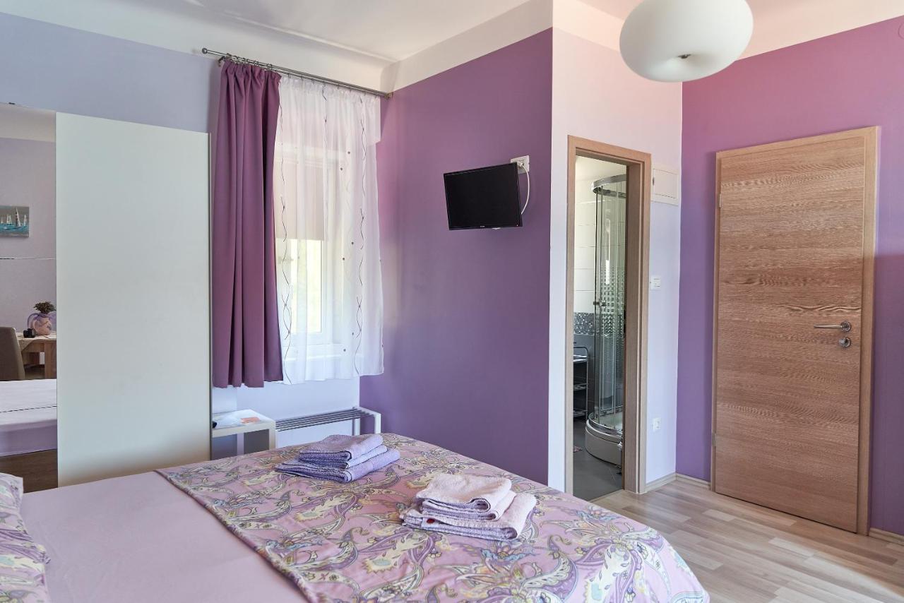 Apartments Nives Cres Dış mekan fotoğraf