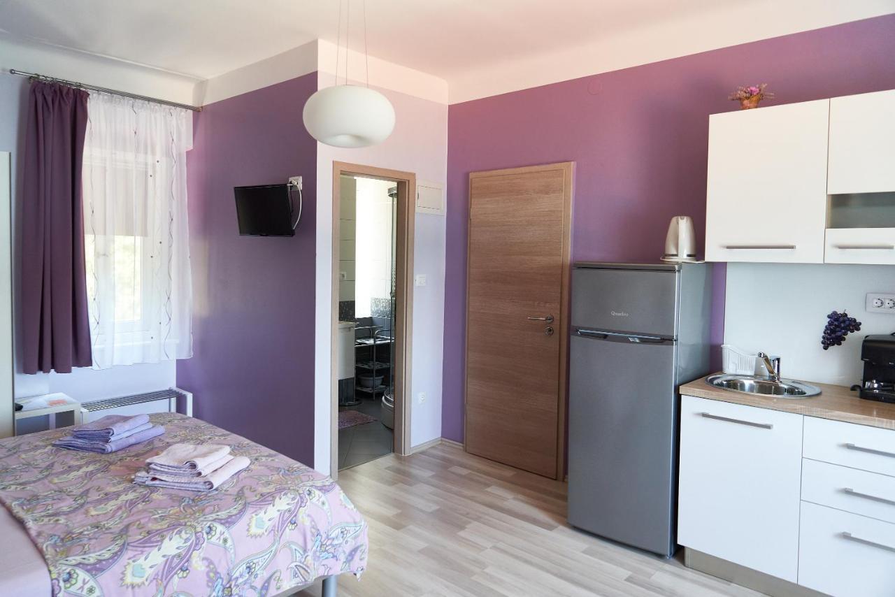Apartments Nives Cres Dış mekan fotoğraf