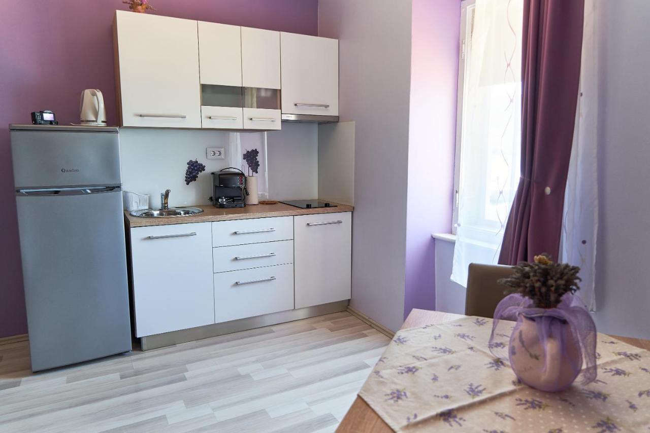 Apartments Nives Cres Dış mekan fotoğraf